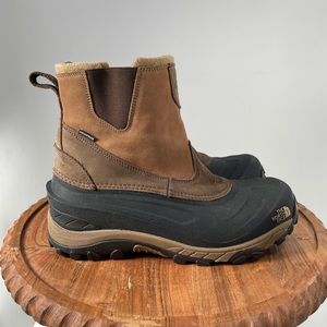 The North Face boots Chilkat 3 Suede winter boots